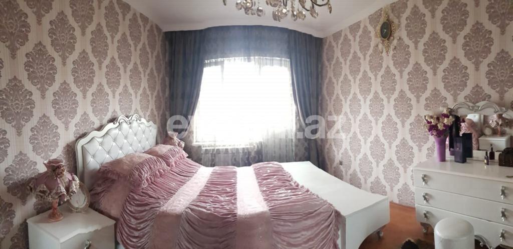 Satılır, köhnə tikili, 3 otaqlı, 85 m², Bakı, Binəqədi r, 8-ci mikrorayon q, Azadlıq prospekti m.