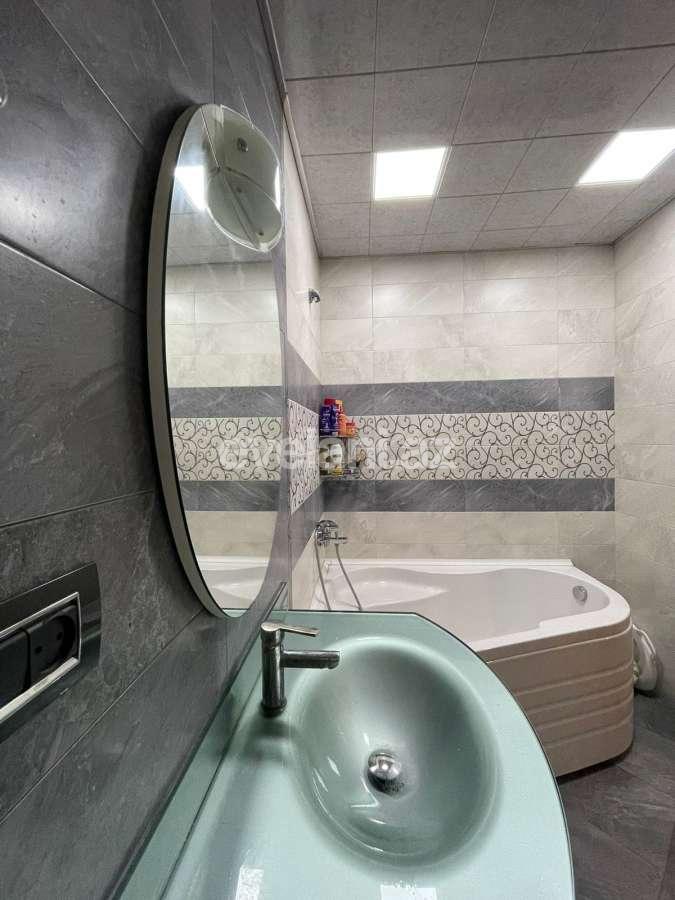 Satılır, yeni tikili, 4 otaqlı, 130 m², Bakı, Xətai r.