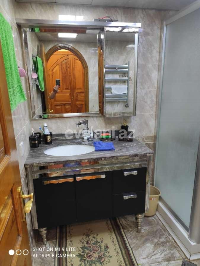 Satılır, köhnə tikili, 3 otaqlı, 70 m², Bakı, Nəsimi r, Gənclik m.