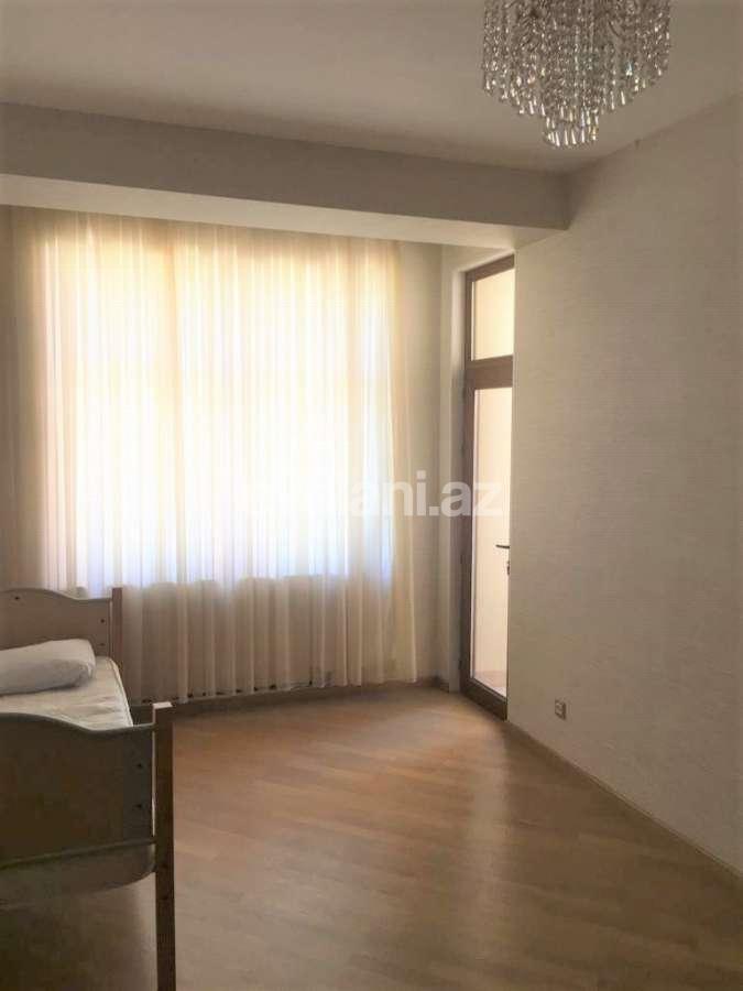 Satılır, yeni tikili, 4 otaqlı, 210 m², Bakı, Nəsimi r, 28 may m.