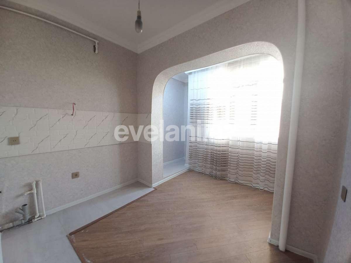 Satılır, köhnə tikili, 2 otaqlı, 60 m², Bakı, Xətai r.