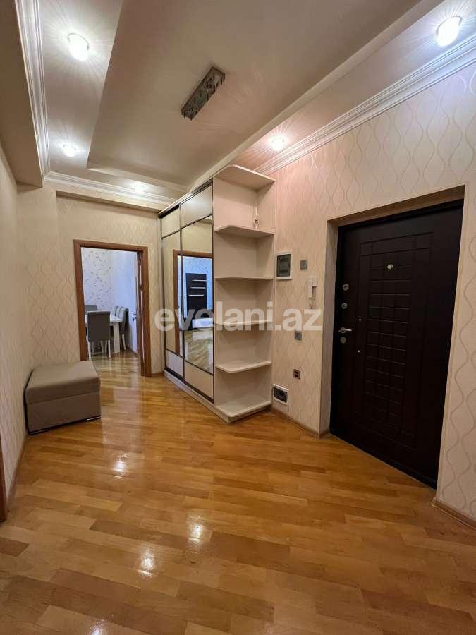 Satılır, yeni tikili, 2 otaqlı, 76 m², Bakı, Binəqədi r, 7-ci mikrorayon q, Azadlıq prospekti m.