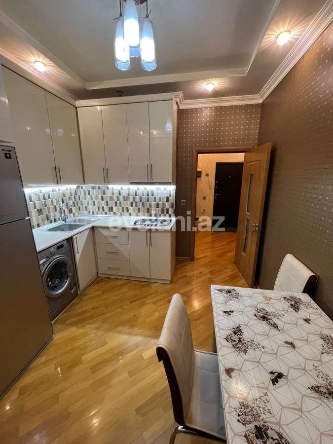 Satılır, yeni tikili, 2 otaqlı, 76 m², Bakı, Binəqədi r, 7-ci mikrorayon q, Azadlıq prospekti m.