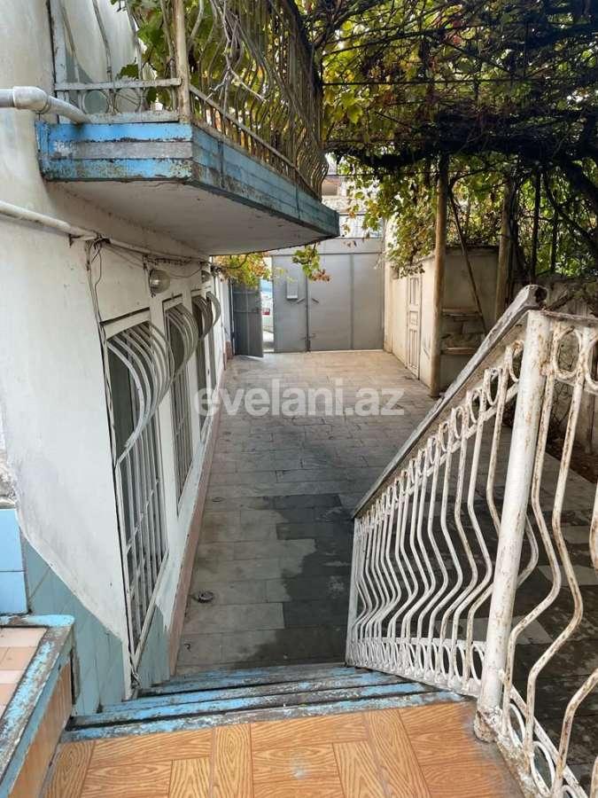 Kirayə verilir, həyət evi / bağ, 2 otaqlı, 70 m², Bakı, Binəqədi r, 6-cı mikrorayon q, Nəsimi m.
