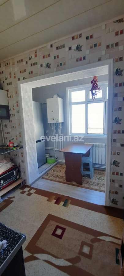 Satılır, köhnə tikili, 3 otaqlı, 82 m², Bakı, Suraxanı r, Yeni Günəşli q, Həzi Aslanov m.
