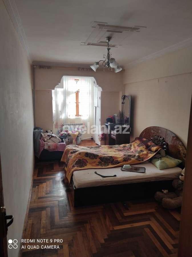Satılır, köhnə tikili, 2 otaqlı, 63 m², Bakı, Nəsimi r, Gənclik m.