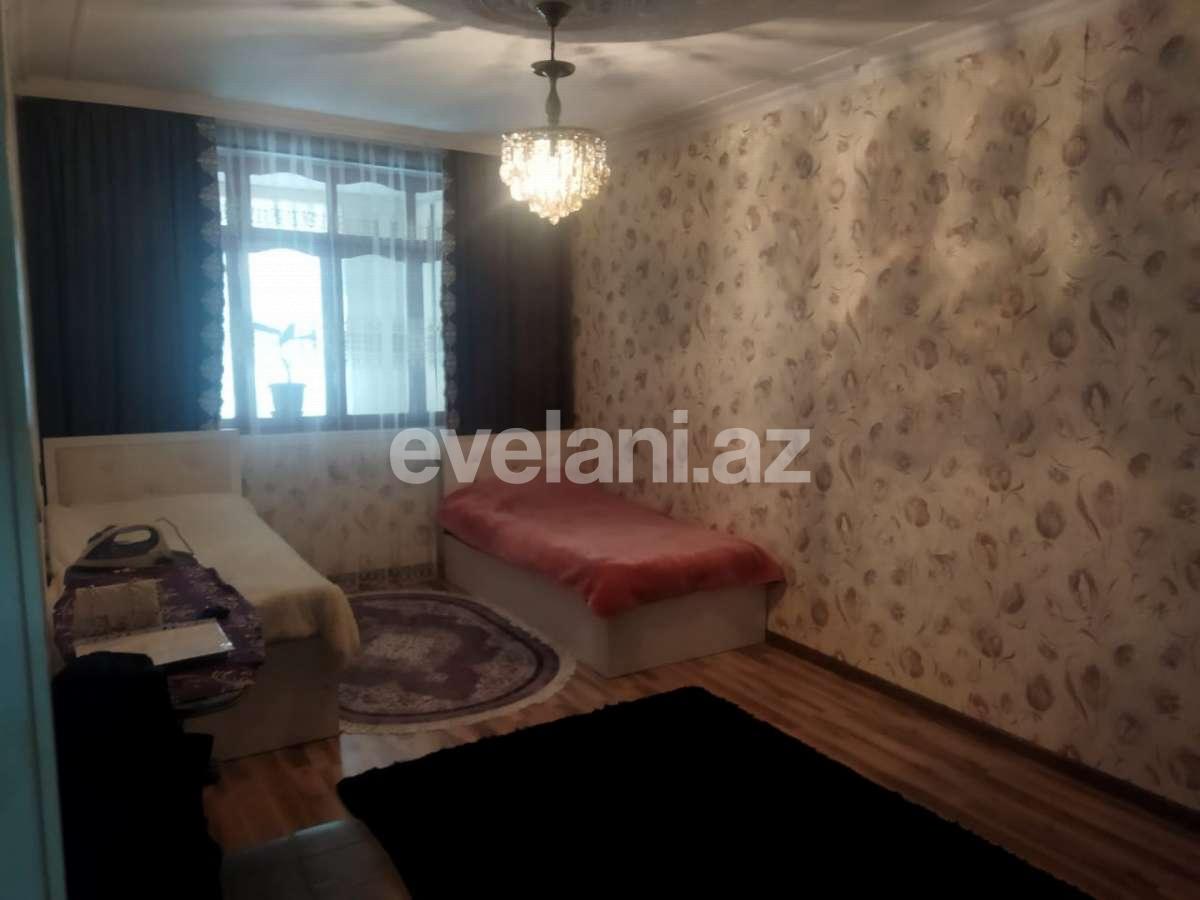 Satılır, köhnə tikili, 3 otaqlı, 82 m², Sumqayıt, 11-ci mikrorayon r.