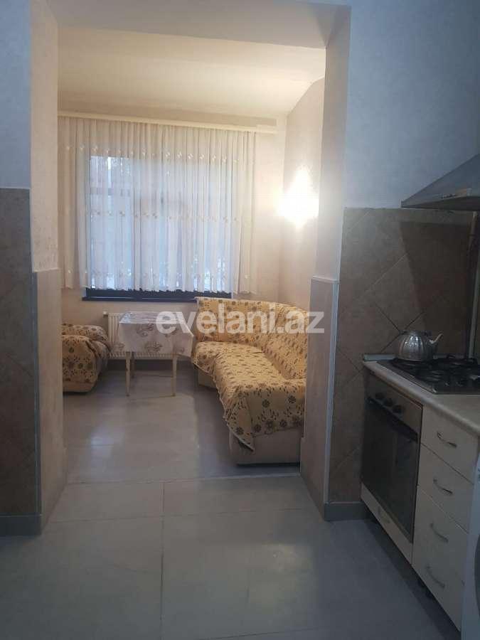 Rent, old building, 4 room, 100 m², Baku, Narimanov r.