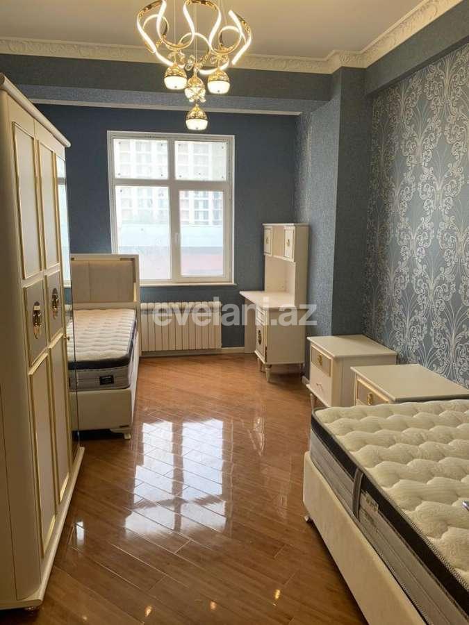 Satılır, yeni tikili, 4 otaqlı, 140 m², Bakı, Yasamal r, Yasamal q, Elmlər Akademiyası m.