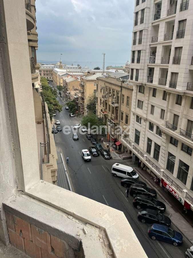 Продаётся, новостройка, 2-комнаты, 72 m², Баку, Сабаильский r, Ичери Шехер m.