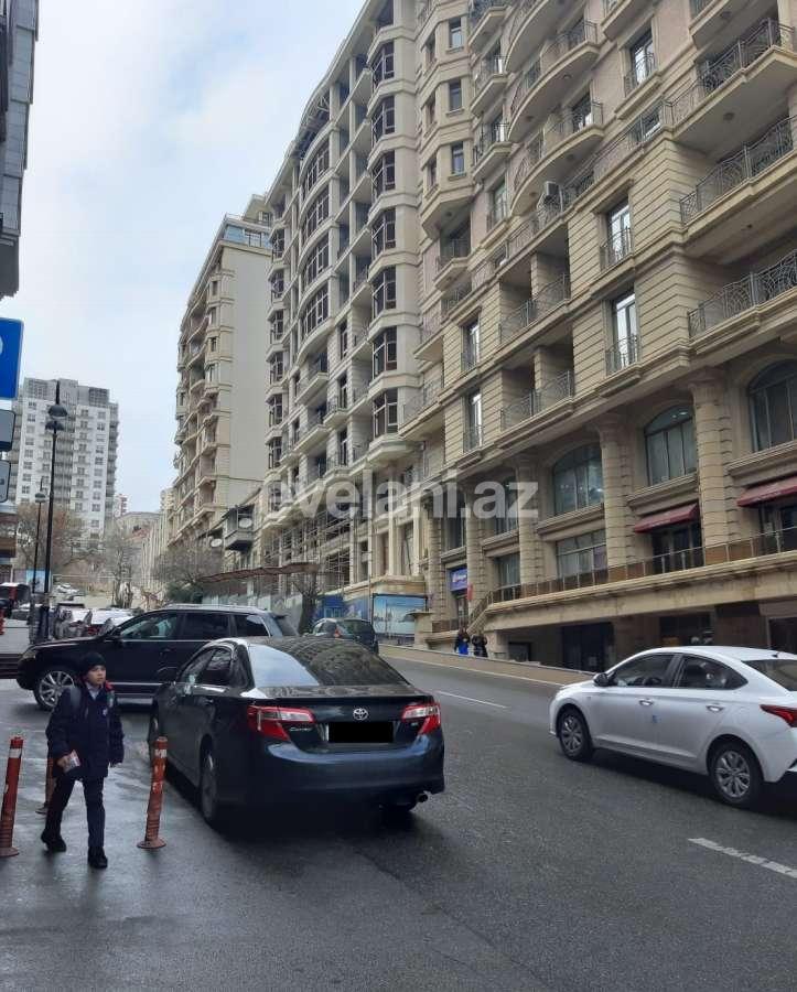 Продаётся, новостройка, 2-комнаты, 72 m², Баку, Сабаильский r, Ичери Шехер m.