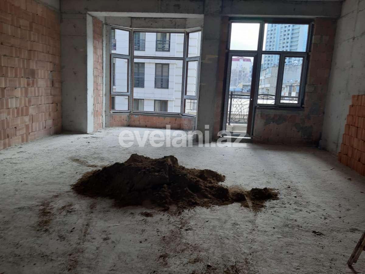 Продаётся, новостройка, 2-комнаты, 72 m², Баку, Сабаильский r, Ичери Шехер m.