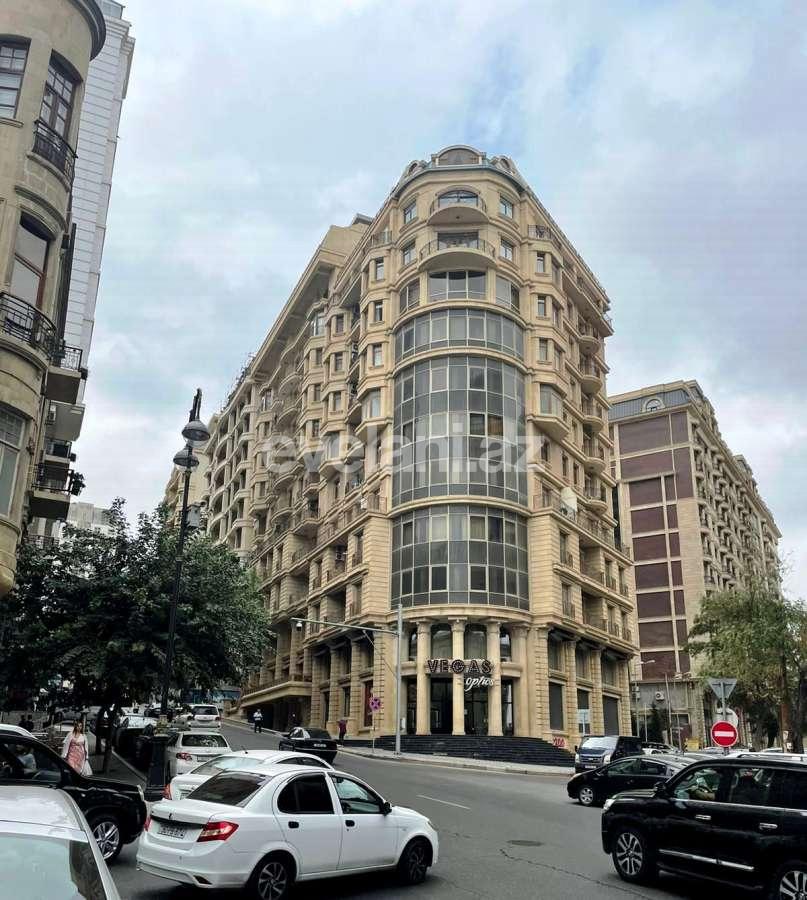 Продаётся, новостройка, 2-комнаты, 72 m², Баку, Сабаильский r, Ичери Шехер m.