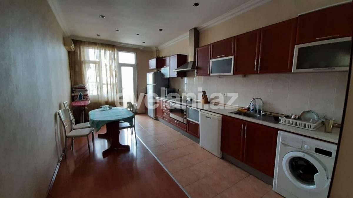 Satılır, yeni tikili, 4 otaqlı, 214 m², Bakı, Nəsimi r, 28 may m.