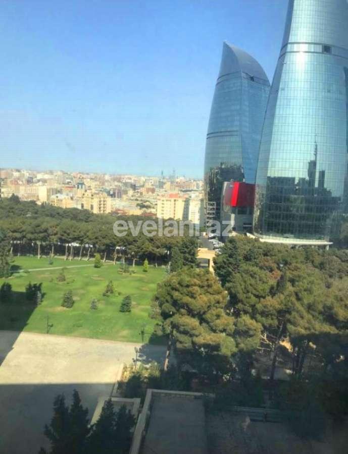 Продаётся, вторичка, 2-комнаты, 60 m², Баку, Сабаильский r, Ичери Шехер m.