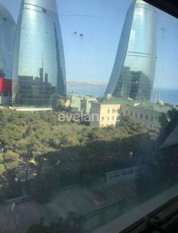 Продаётся, вторичка, 2-комнаты, 60 m², Баку, Сабаильский r, Ичери Шехер m.