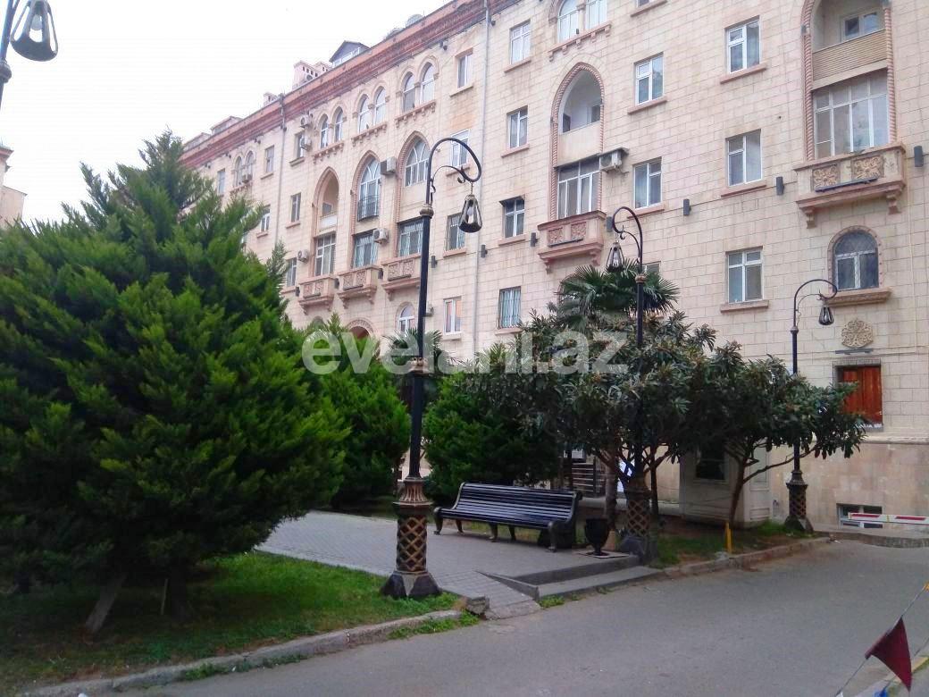 Sale, old building, 2 room, 60 m², Baku, Yasamal r, Nizami m.