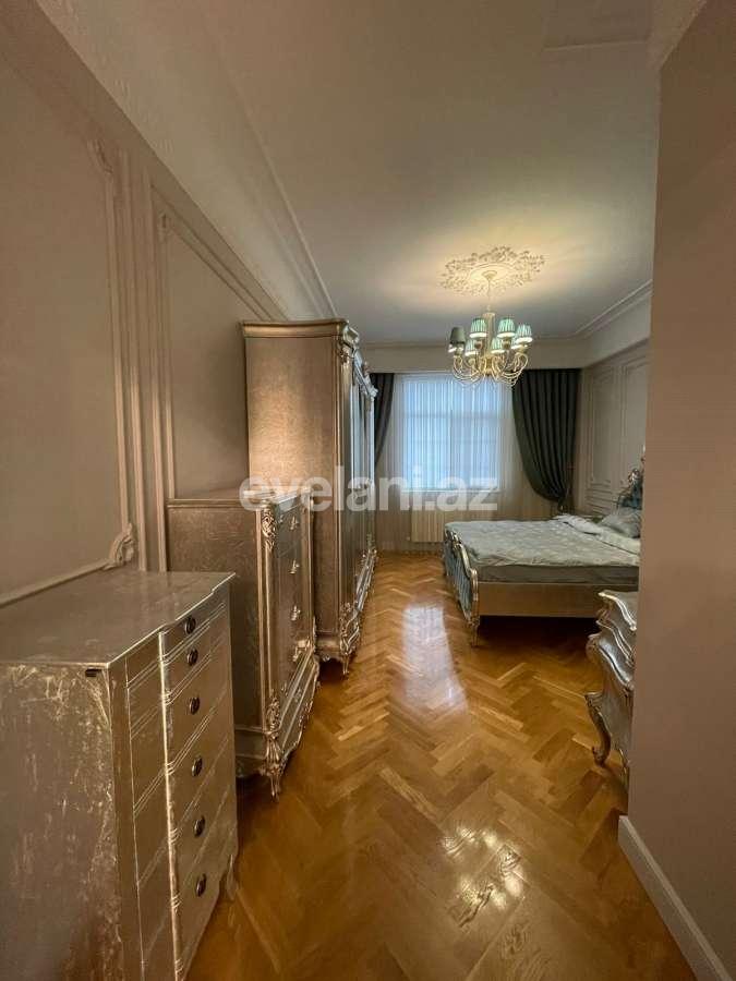 Sale, new building, 4 room, 205 m², Baku, Yasamal r, Elmlar Akademiyası m.