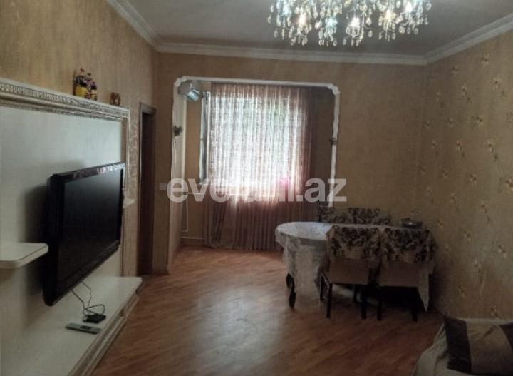 Satılır, köhnə tikili, 5 otaqlı, 110 m², Bakı, Binəqədi r, 6-cı mikrorayon q, Nəsimi m.