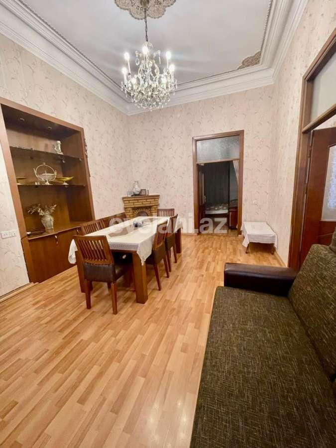 Rent, old building, 3 room, 72 m², Baku, Sabail r, Icheri Sheher m.