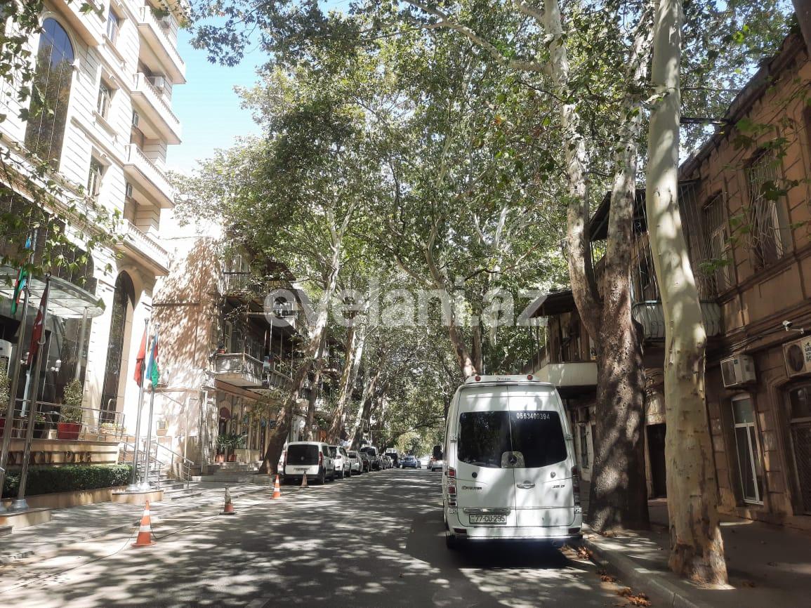 Satılır, köhnə tikili, 3 otaqlı, 62 m², Bakı, Nəsimi r.