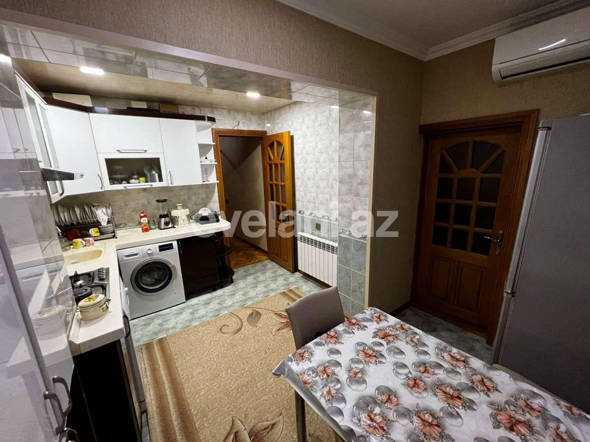 Satılır, köhnə tikili, 3 otaqlı, 85 m², Bakı, Xətai r, Xalqlar Dostluğu m.