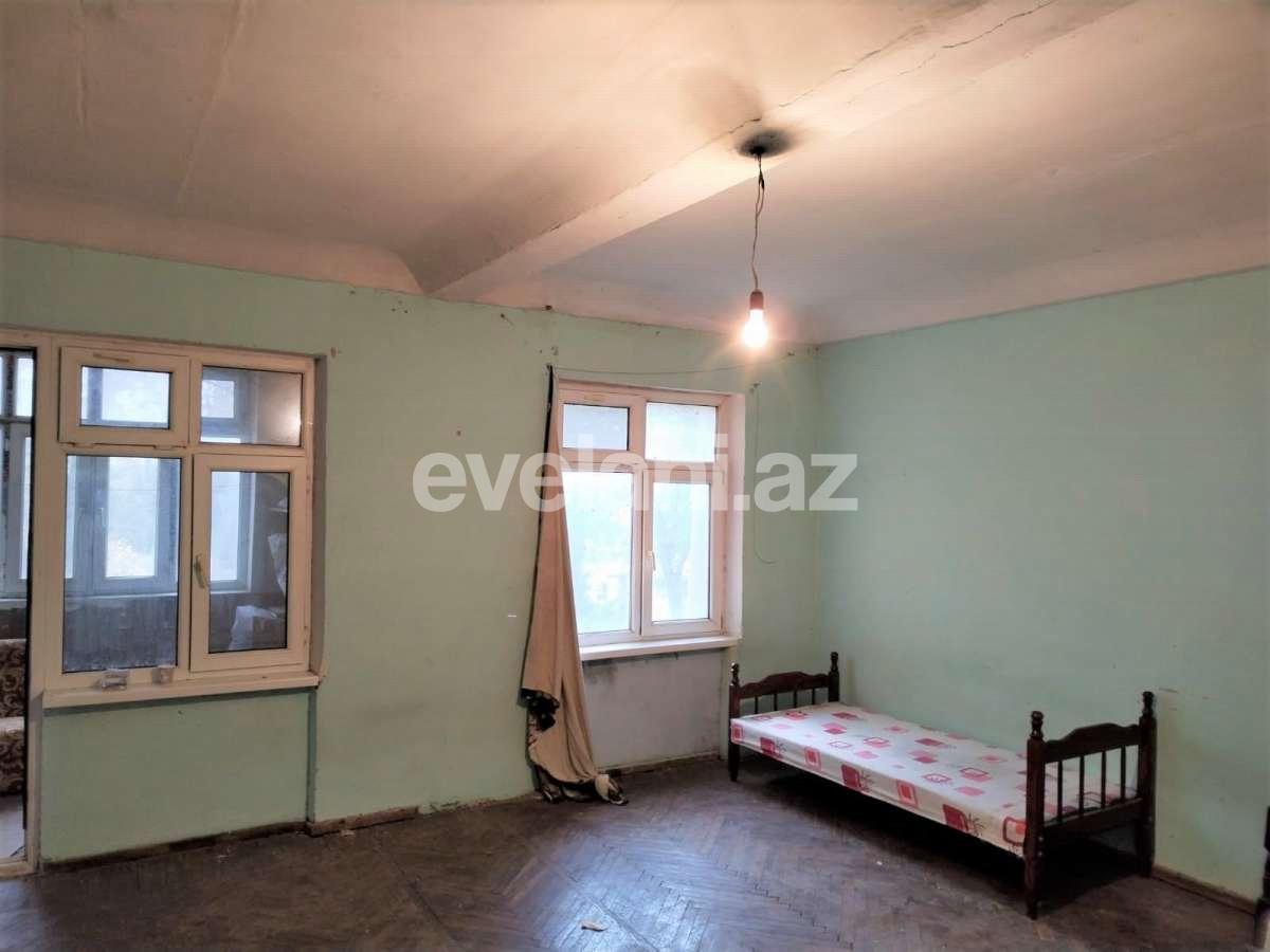 Satılır, köhnə tikili, 3 otaqlı, 72.1 m², Bakı, Nizami r, 8-ci kilometr q, Neftçilər m.