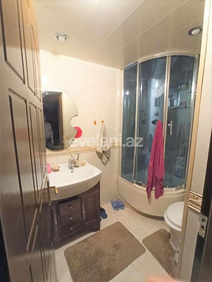 Satılır, köhnə tikili, 3 otaqlı, 70 m², Bakı, Nizami r, 8-ci kilometr q, Qara Qarayev m.