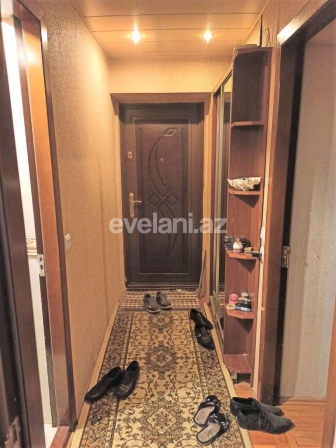 Satılır, köhnə tikili, 3 otaqlı, 70 m², Bakı, Nizami r, 8-ci kilometr q, Qara Qarayev m.