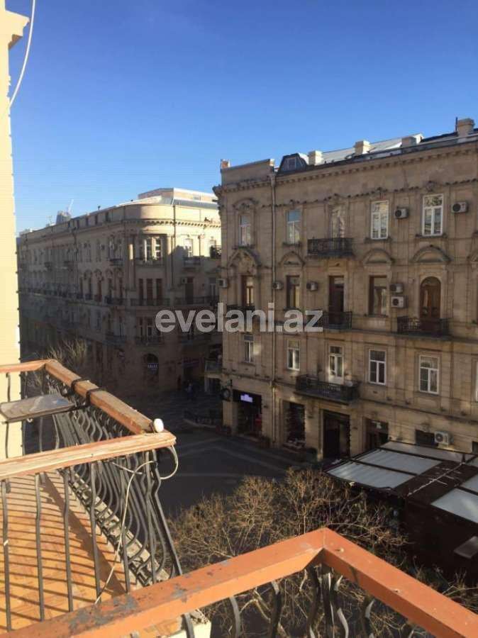 Satılır, köhnə tikili, 3 otaqlı, 80 m², Bakı, Səbail r, Sahil m.