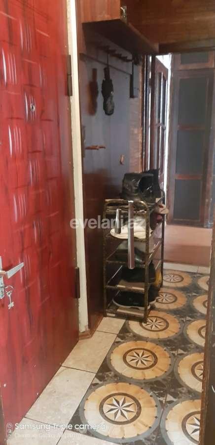 Satılır, köhnə tikili, 2 otaqlı, 50 m², Bakı, Nəsimi r, 3-cü mikrorayon q, Memar Əcəmi m.