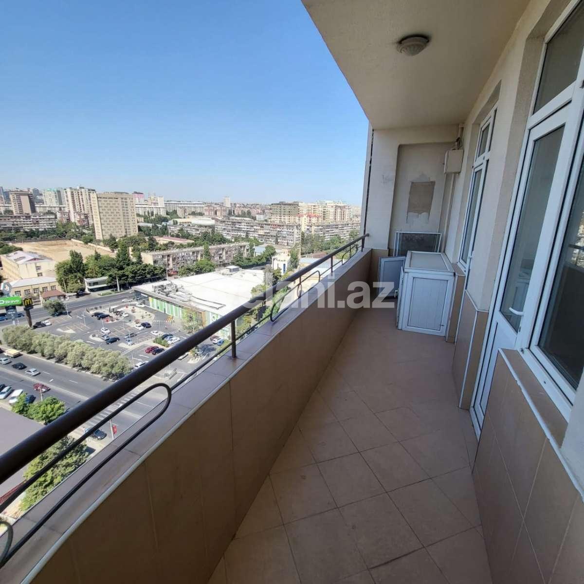 Продаётся, новостройка, 4-комнаты, 179 m², Баку, Бинагадинский r, 8-й микрорайон p.