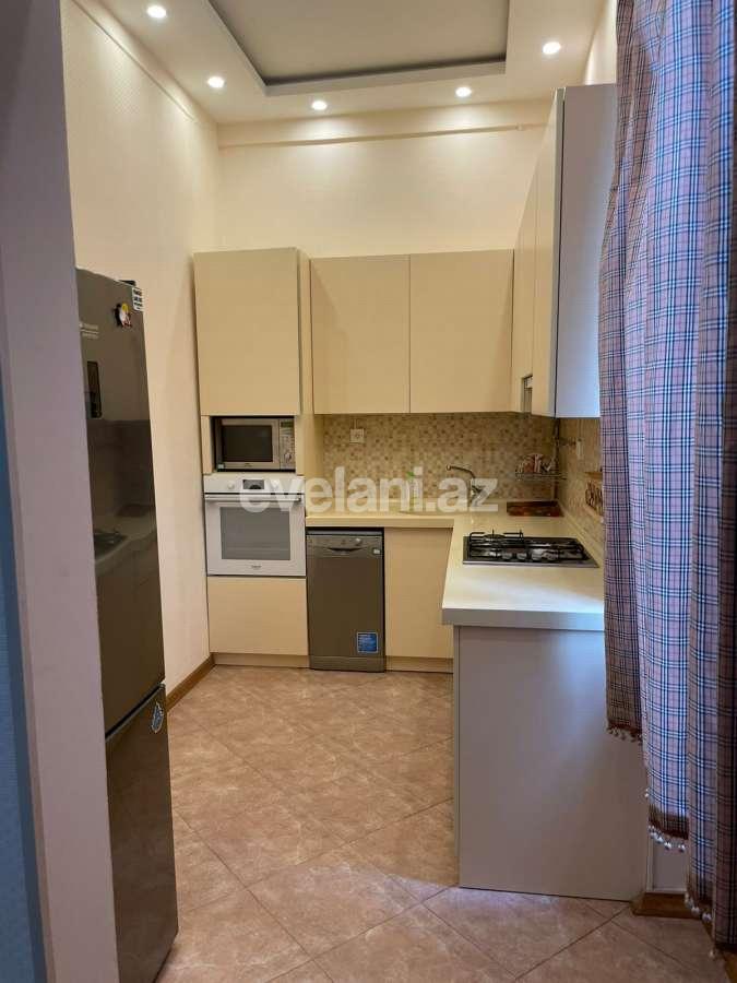 Kirayə verilir, köhnə tikili, 4 otaqlı, 120 m², Bakı, Səbail r, İçəri Şəhər m.