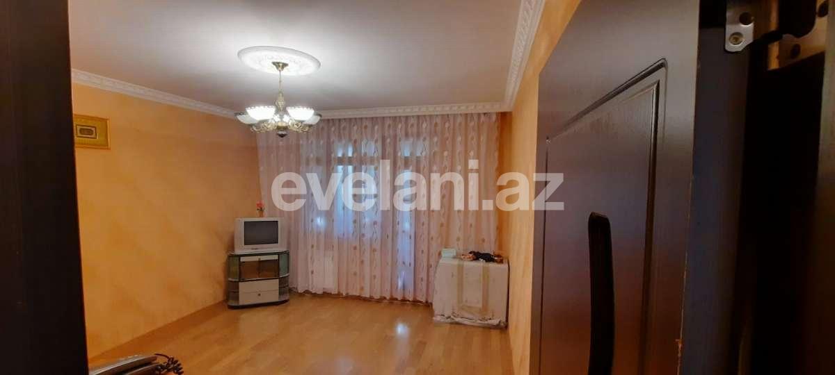 Satılır, köhnə tikili, 3 otaqlı, 55 m², Sumqayıt, 8-ci mikrorayon r.