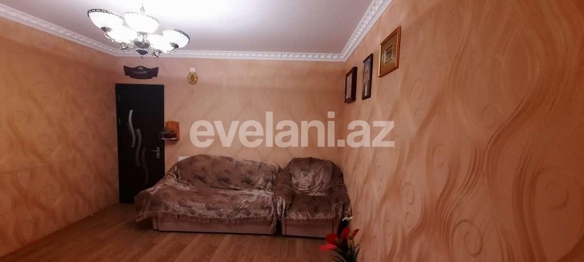 Satılır, köhnə tikili, 3 otaqlı, 55 m², Sumqayıt, 8-ci mikrorayon r.