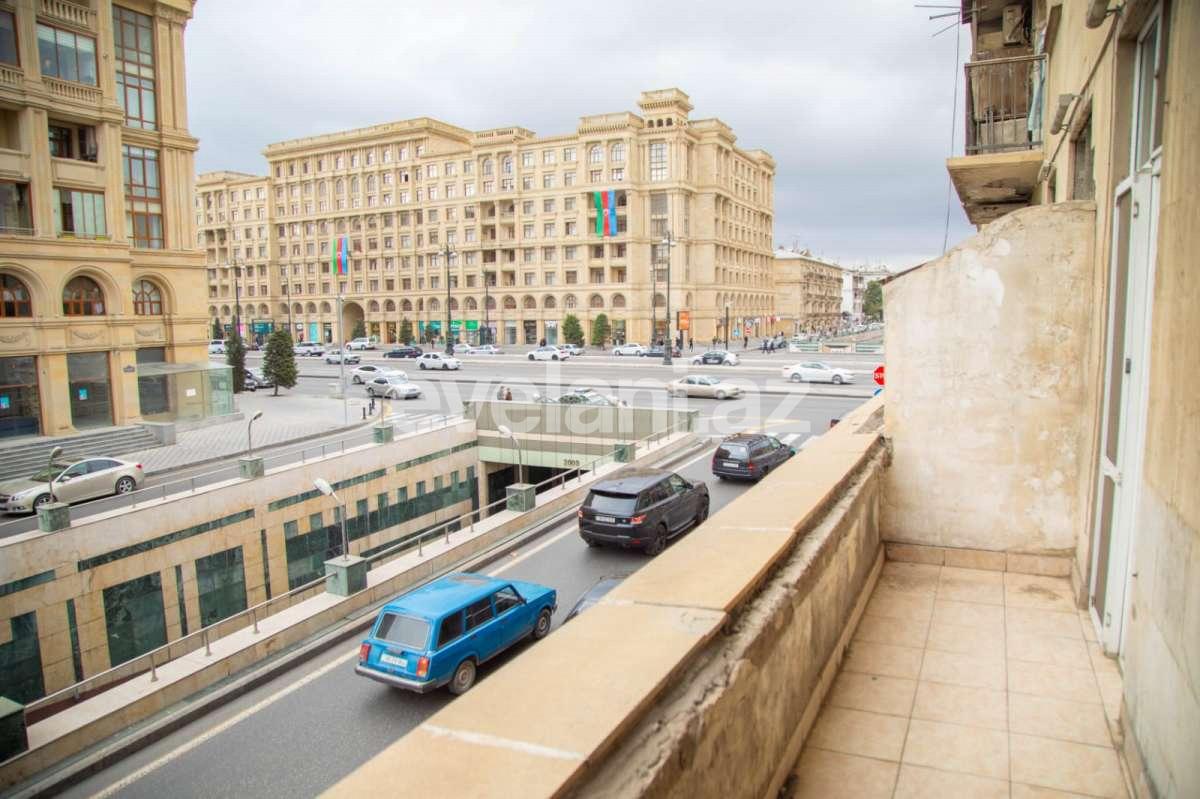 Satılır, köhnə tikili, 3 otaqlı, 60 m², Bakı, Nərimanov r, Nəriman Nərimanov m.