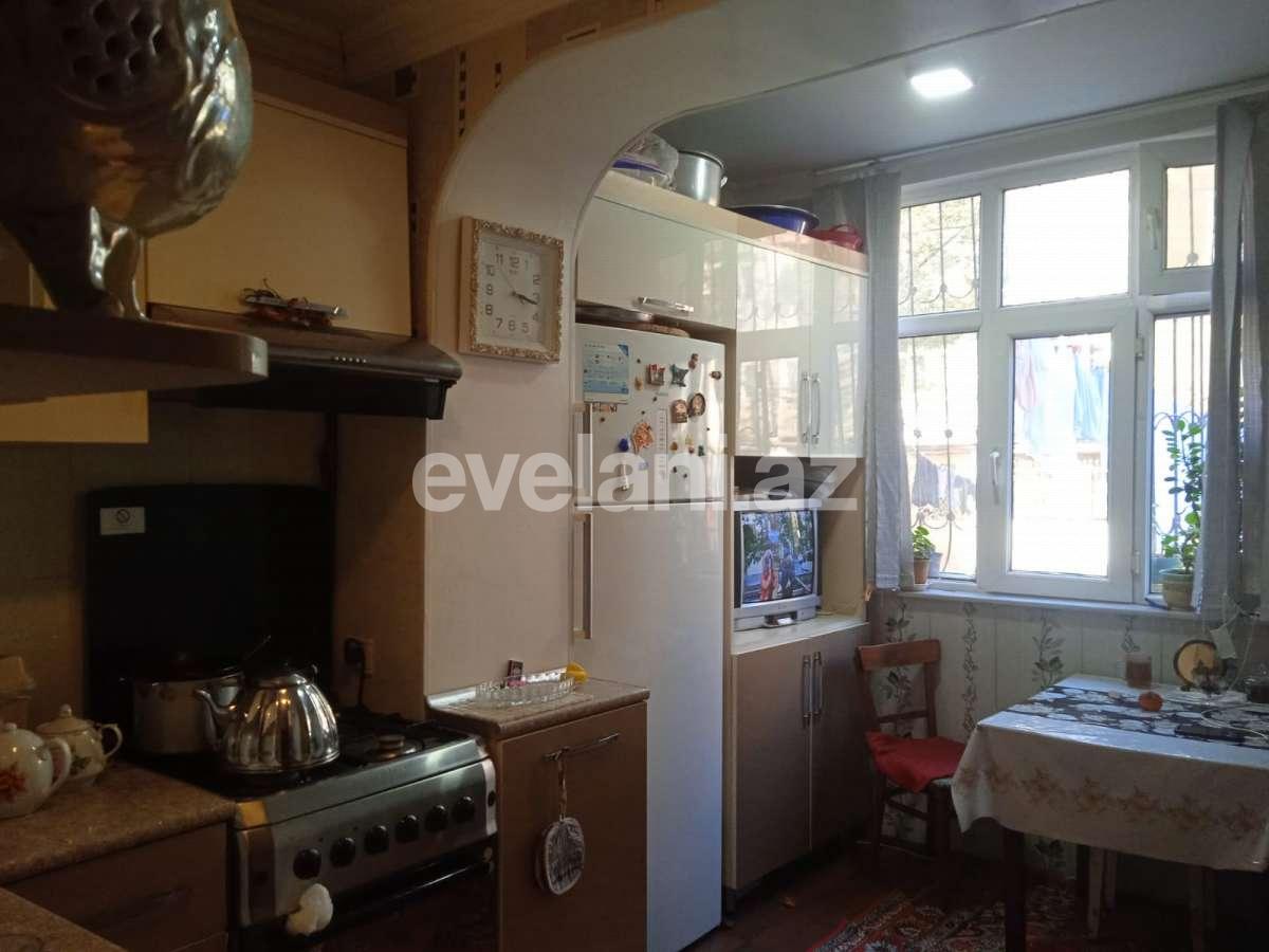 Satılır, köhnə tikili, 3 otaqlı, 75 m², Sumqayıt, 2-ci mikrorayon r.