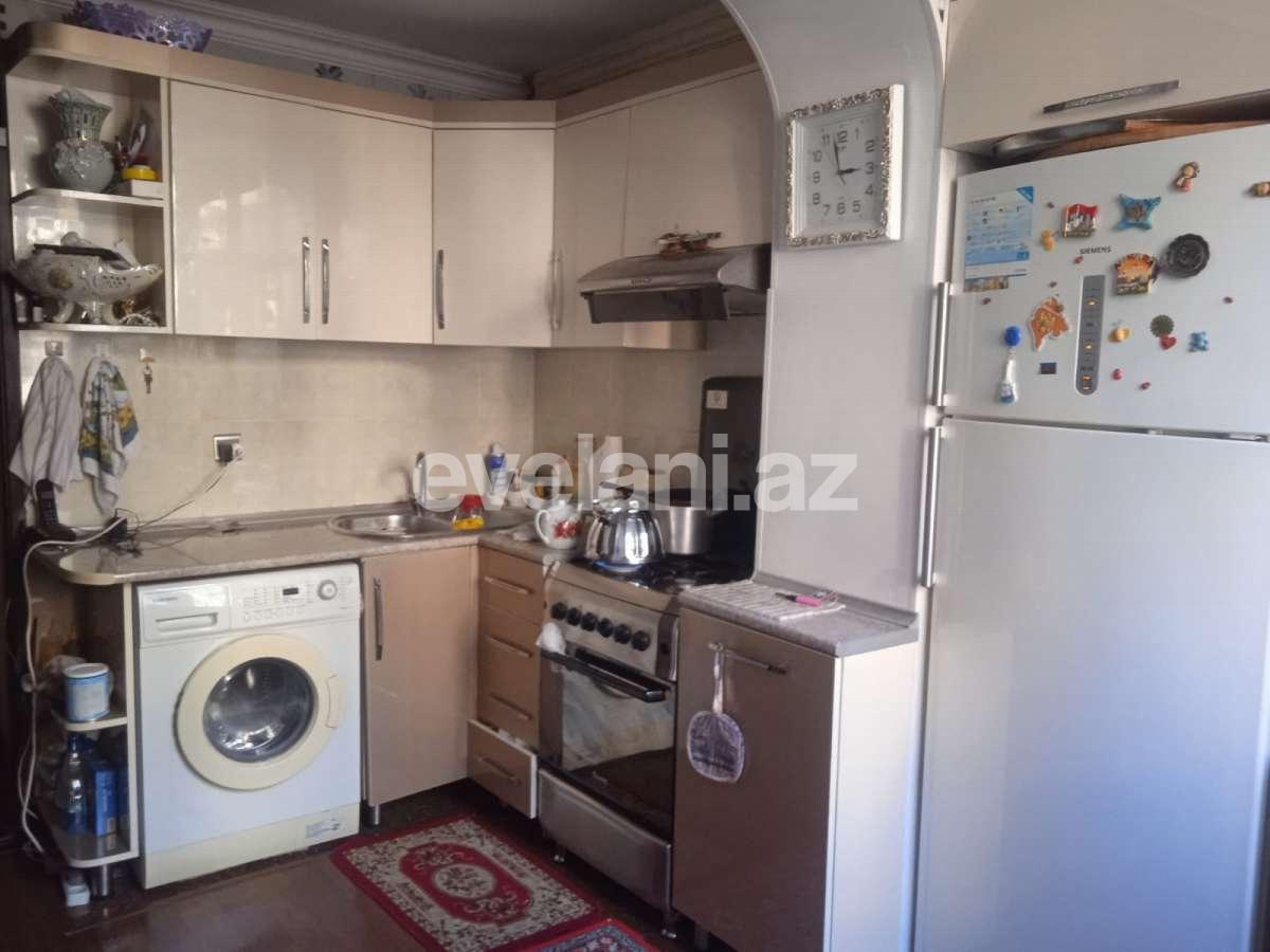 Satılır, köhnə tikili, 3 otaqlı, 75 m², Sumqayıt, 2-ci mikrorayon r.