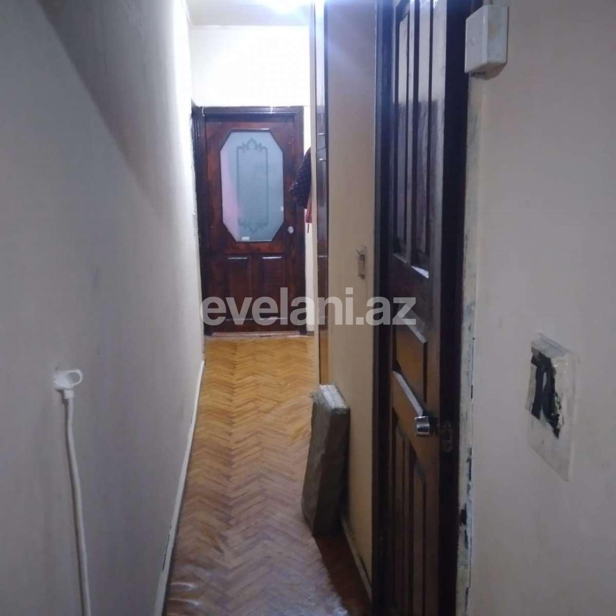 Satılır, köhnə tikili, 4 otaqlı, 90 m², Bakı, 7-ci mikrorayon q, Dərnəgül m.