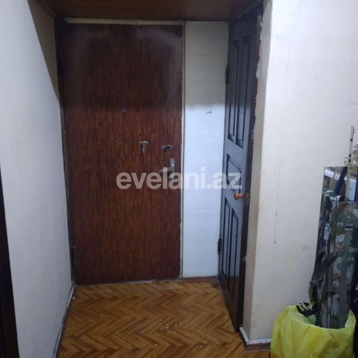 Satılır, köhnə tikili, 4 otaqlı, 90 m², Bakı, 7-ci mikrorayon q, Dərnəgül m.