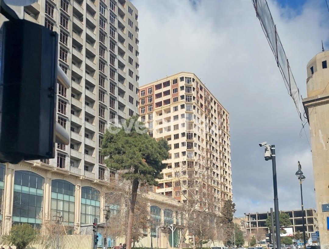 Satılır, yeni tikili, 3 otaqlı, 165 m², Bakı, Nəsimi r, 28 may m.