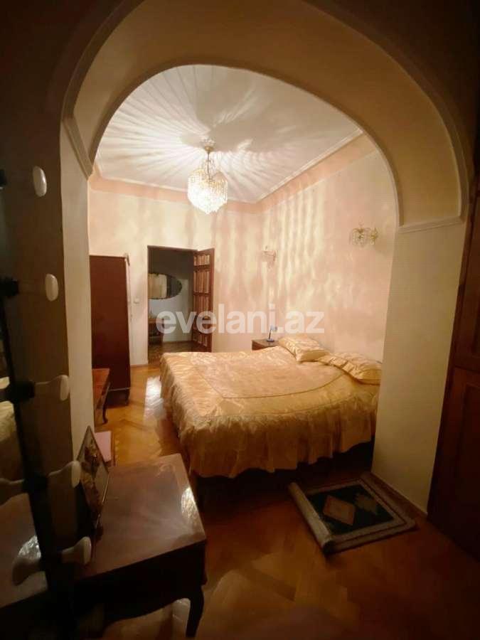 Rent, old building, 2 room, 80 m², Baku, Sabail r, Icheri Sheher m.