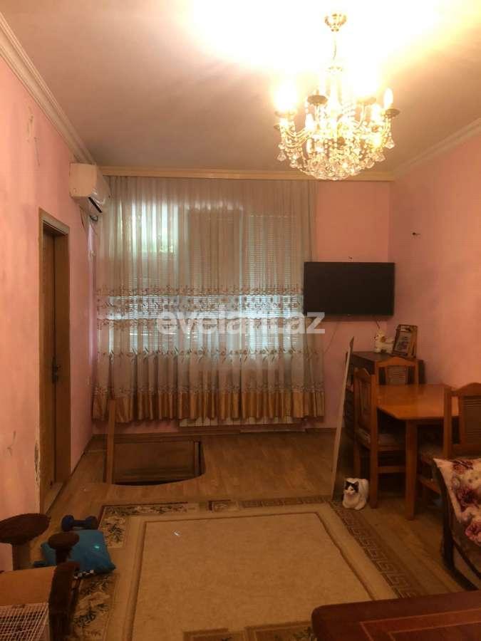 Satılır, köhnə tikili, 2 otaqlı, 53 m², Bakı, Binəqədi r, 9-cu mikrorayon q, Memar Əcəmi m.