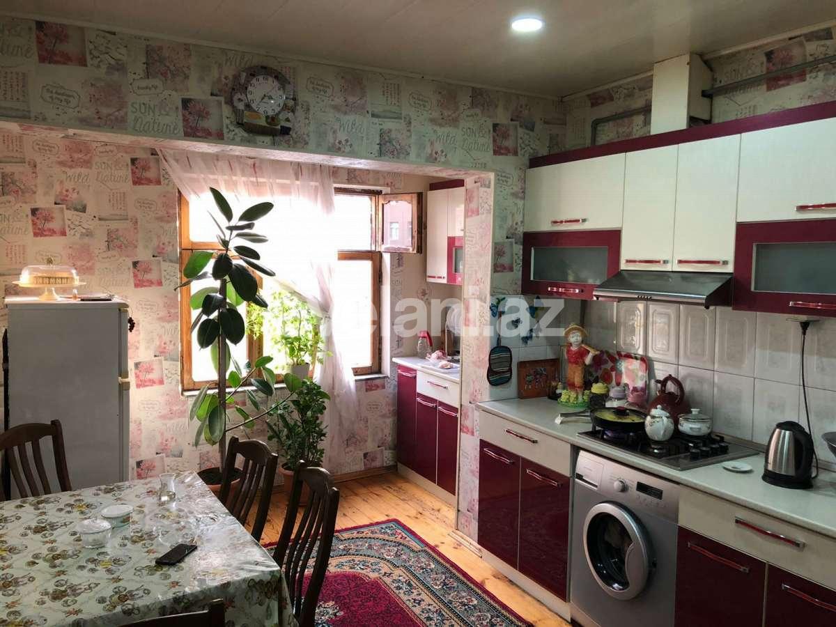 Satılır, köhnə tikili, 2 otaqlı, 70 m², Bakı, Nərimanov r.