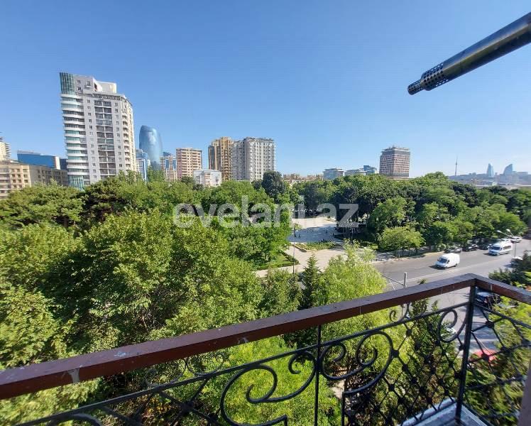 Sale, old building, 2 room, 60 m², Baku, Nasimi r, 28 may m.