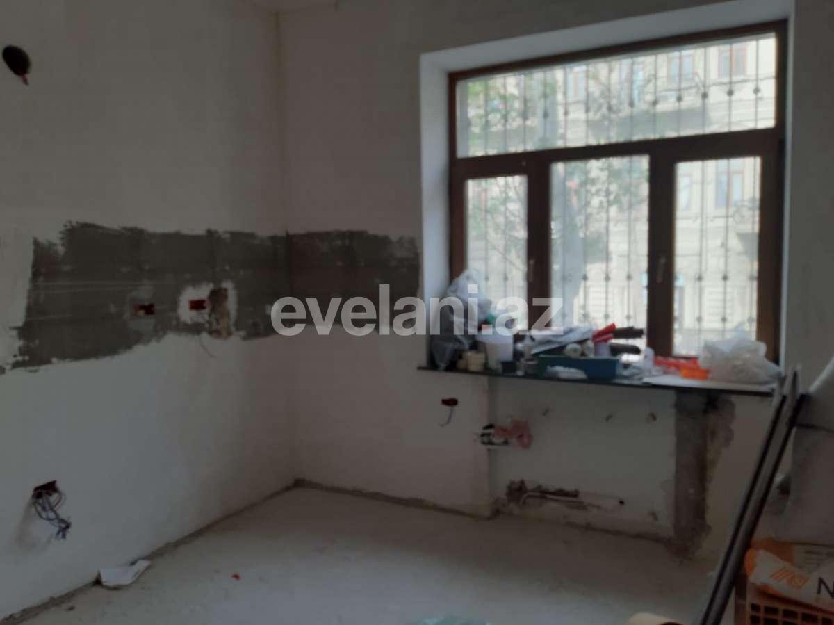 Продаётся, вторичка, 3-комнаты, 100 m², Баку, Сабаильский r, Сахил m.