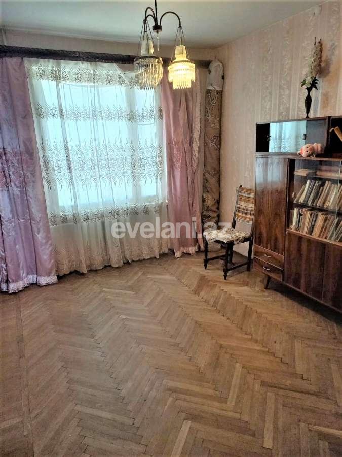 Satılır, köhnə tikili, 3 otaqlı, 70 m², Bakı, Xətai r, Əhmədli q, Əhmədli m.