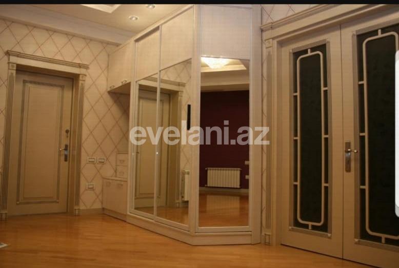 Satılır, yeni tikili, 4 otaqlı, 192 m², Bakı, Nəsimi r, 4-cü mikrorayon q, Memar Əcəmi m.