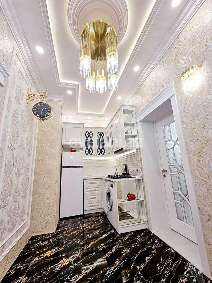 Satılır, yeni tikili, 2 otaqlı, 70 m², Bakı, Nizami r.
