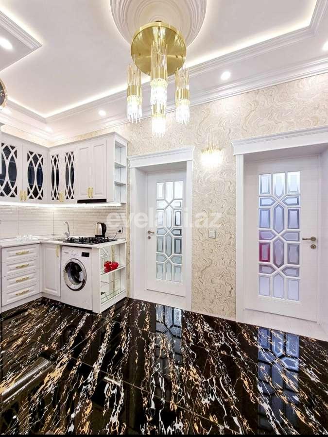 Satılır, yeni tikili, 2 otaqlı, 70 m², Bakı, Nizami r.